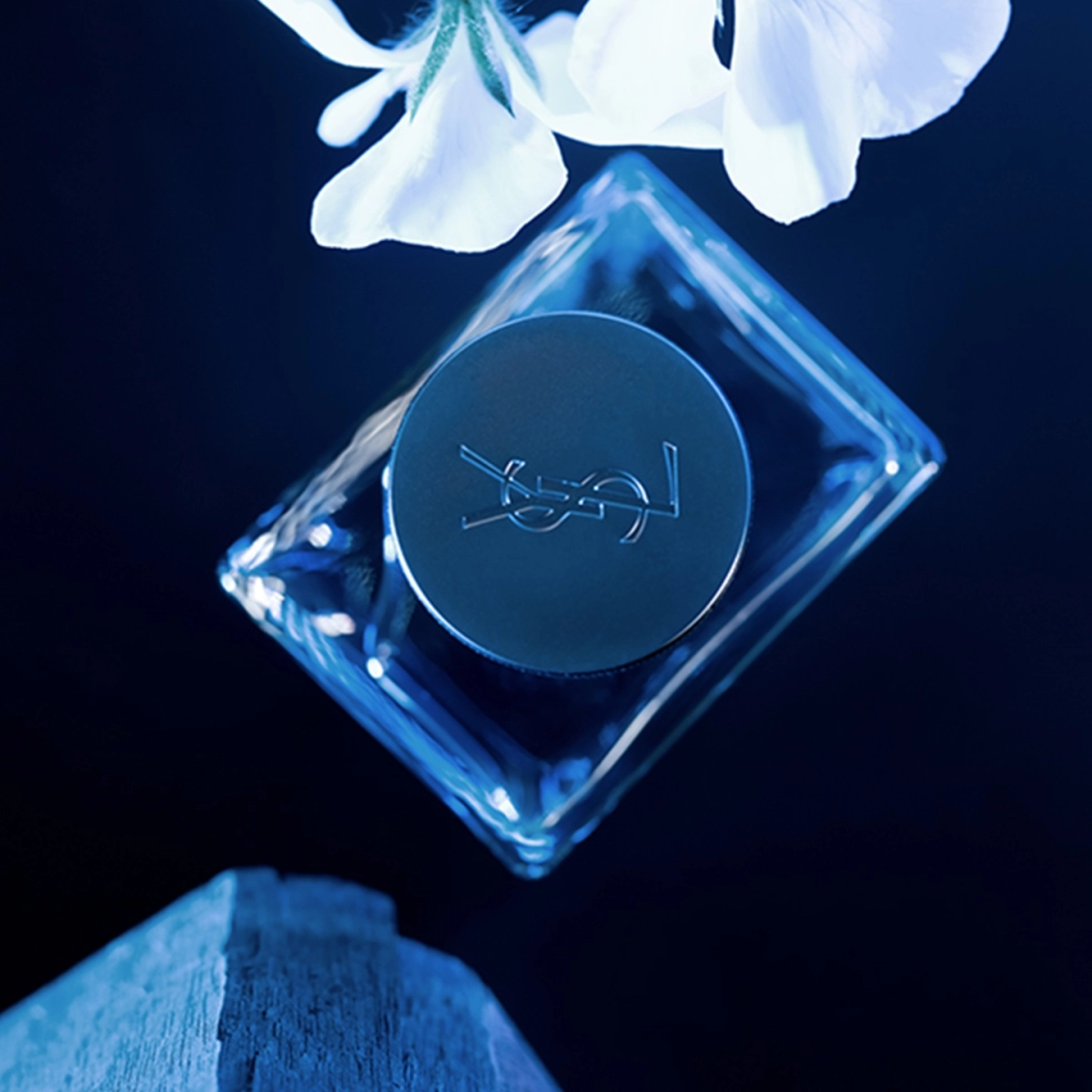 Yves-Saint-Laurent-Y-woda-perfumowana-dla-mezczyzn-100-ml-Pojemnosc-opakowania-100-ml.jpg