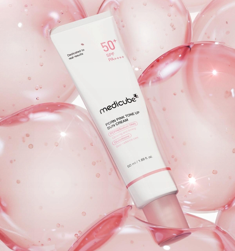 Medicube-Rozowy-rozjasniajacy-krem-przeciwsloneczny-50ml-FPS50-PA-Faktor-SPF-50.jpg