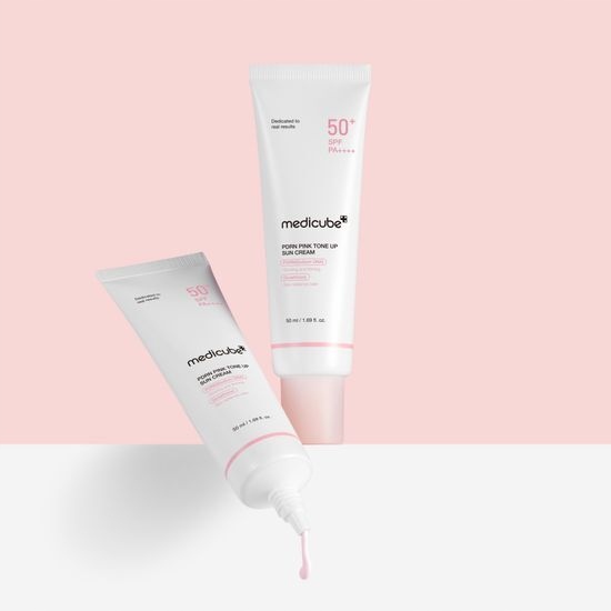 Medicube-Rozowy-rozjasniajacy-krem-przeciwsloneczny-50ml-FPS50-PA-Linia-PDRN-Pink.jpg